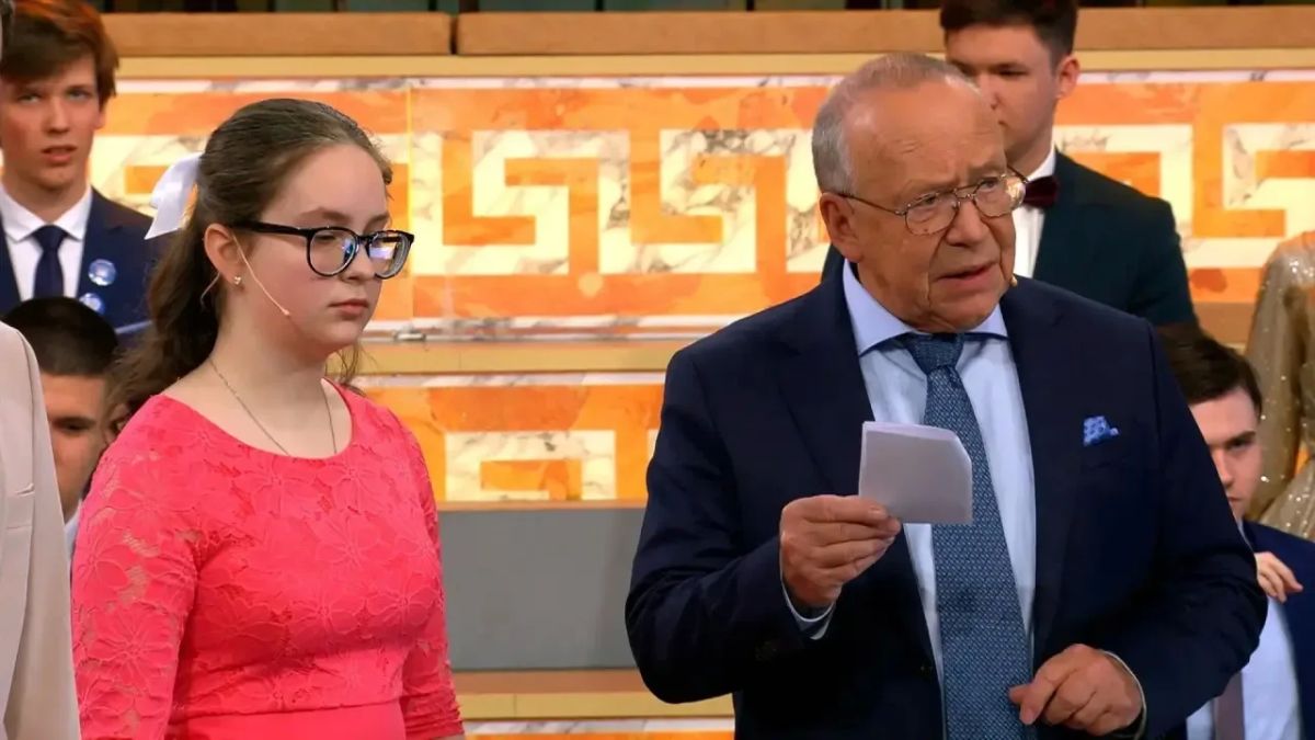 Владимирские умница и умник стали победителем и призёром интеллект-шоу на Первом канале Владимирские умница и умник стали победителем и призёром интеллект-шоу на Первом канале