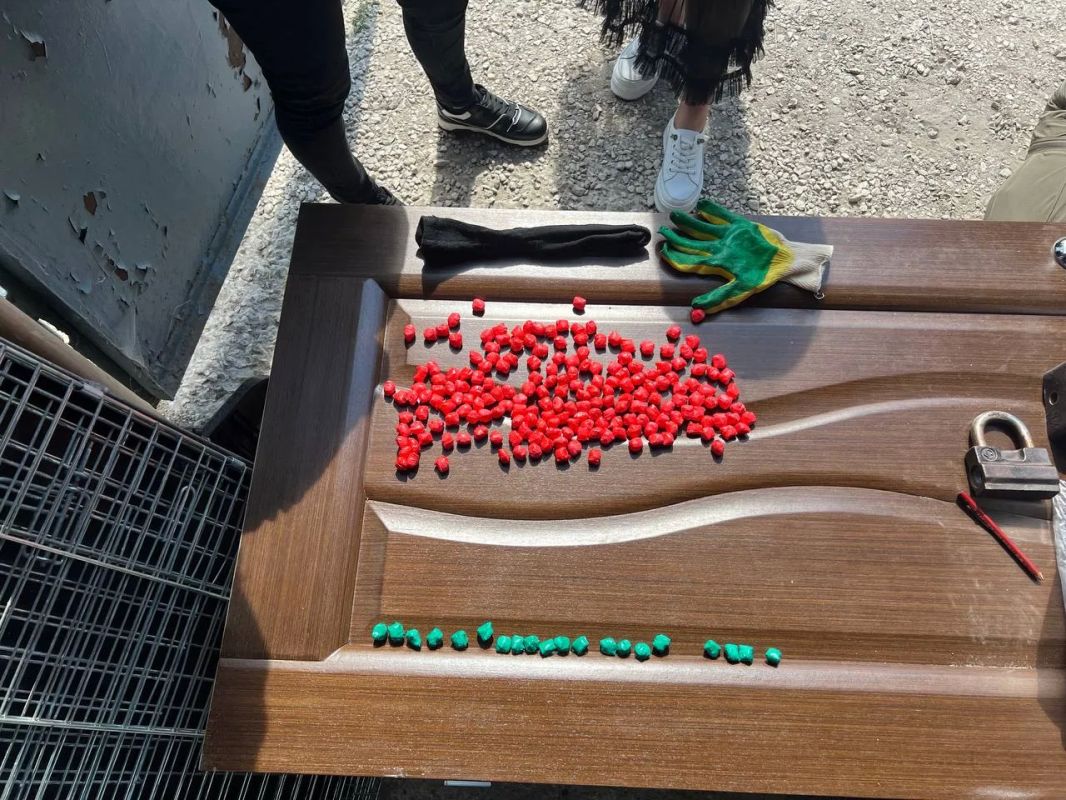 Прокуратура Владимирской области направила в суд уголовное дело о попытке сбыта почти более килограмма синтетических наркотиков Прокуратура Владимирской области направила в суд уголовное дело о попытке сбыта почти более килограмма синтетических наркотиков