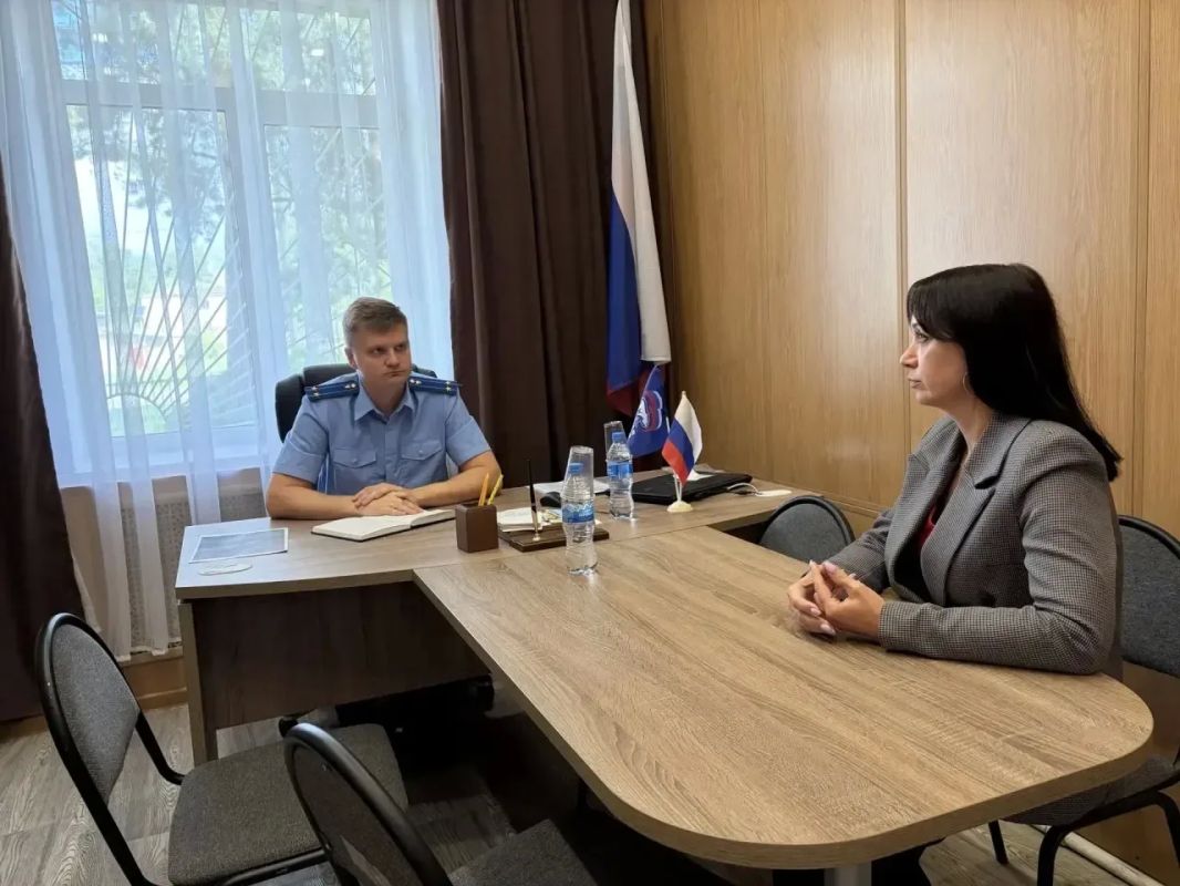 Прокурор Камешковского района и его заместите провели выездные приемы граждан на территории Камешковского муниципального округа Прокурор Камешковского района и его заместите провели выездные приемы граждан на территории Камешковского муниципального округа