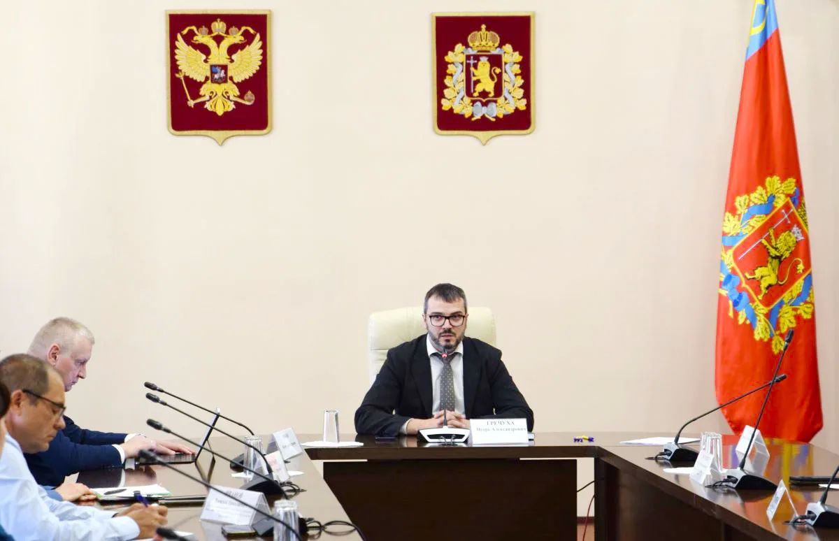 Главный федеральный инспектор по Владимирской области Игорь Гречуха провел встречу с представителями Избирательной комиссии Владимирской области и ведомств, которые осуществляют проверку достоверности сведений... Главный федеральный инспектор по Владимирской области Игорь Гречуха провел встречу с представителями Избирательной комиссии Владимирской области и ведомств, которые осуществляют проверку достоверности сведений...