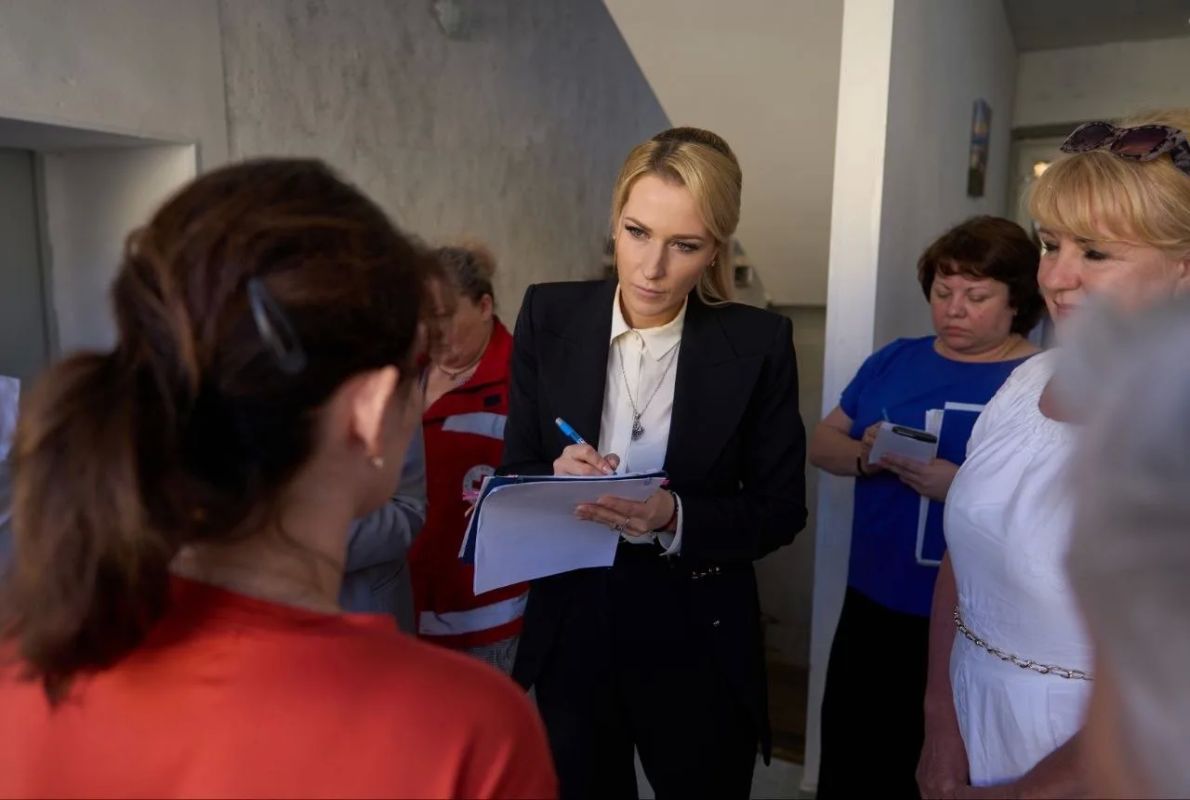 Яна Лантратова: Посетила ПВР во Владимире. Вместе с региональным уполномоченным Людмилой Романовой осмотрели один из самых крупных ПВР во Владимире Яна Лантратова: Посетила ПВР во Владимире. Вместе с региональным уполномоченным Людмилой Романовой осмотрели один из самых крупных ПВР во Владимире
