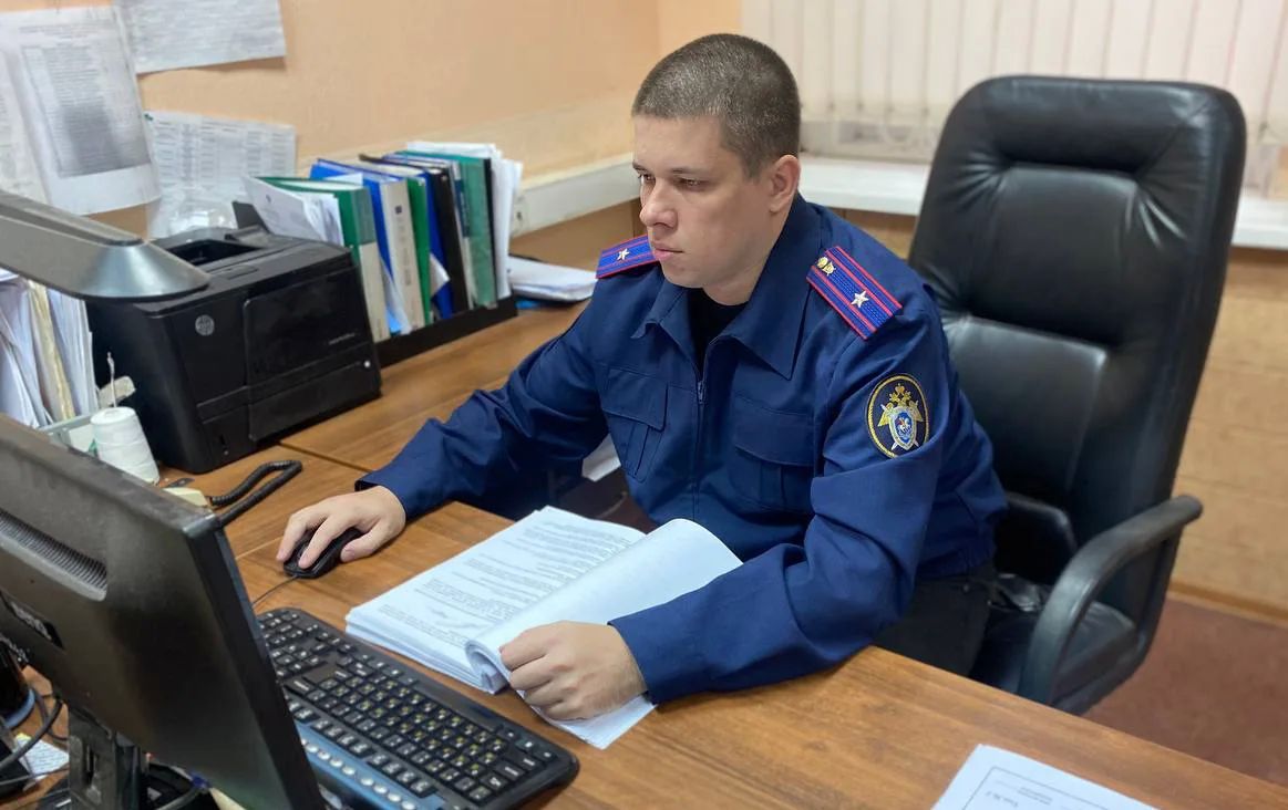 В октябре 2025 года в городе Донецке при исполнении служебных обязанностей погиб наш бывший коллега Алексей Рудаков, который много лет служил следователем в следственном отделе по г. Гусь-Хрустальный следственного управления... В октябре 2025 года в городе Донецке при исполнении служебных обязанностей погиб наш бывший коллега Алексей Рудаков, который много лет служил следователем в следственном отделе по г. Гусь-Хрустальный следственного управления...
