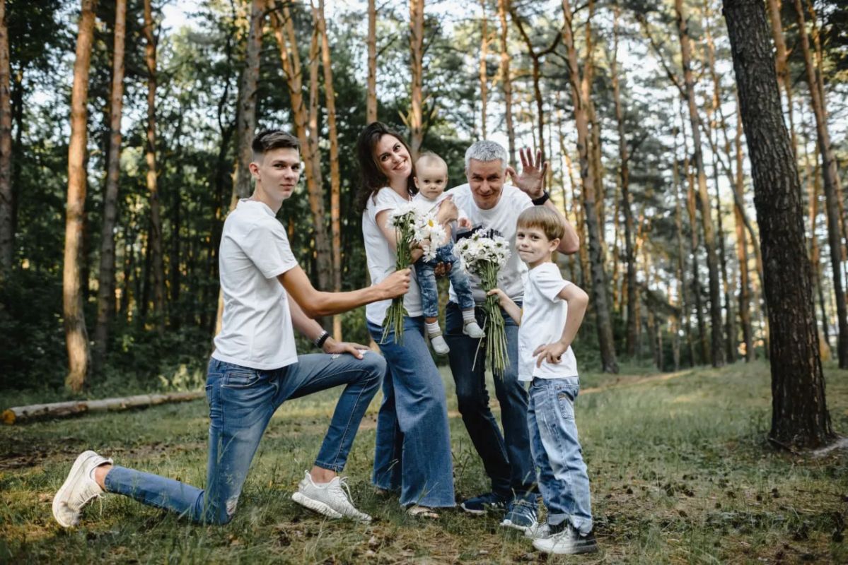 С Праздником Семьи, любви и верности, с Днём памяти святых Петра и Февронии Муромских, дорогие! С Праздником Семьи, любви и верности, с Днём памяти святых Петра и Февронии Муромских, дорогие!