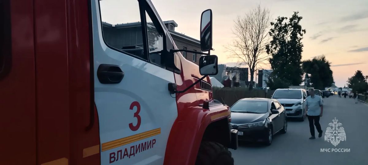 Сотрудники МЧС России обеспечивают безопасность в период проведения Летнего фестиваля Дениса Мацуева в Суздале Сотрудники МЧС России обеспечивают безопасность в период проведения Летнего фестиваля Дениса Мацуева в Суздале