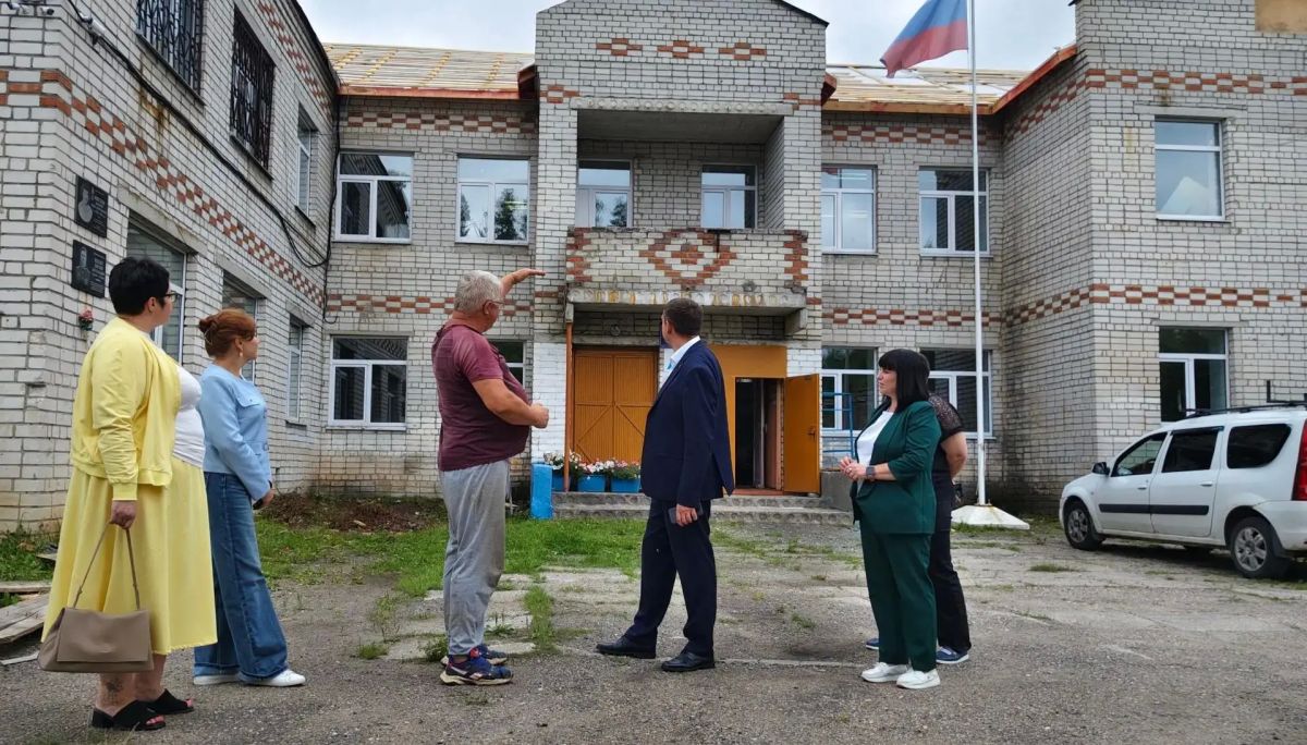 В Костинской школе в Петушинском округе меняют кровлю и теплосети В Костинской школе в Петушинском округе меняют кровлю и теплосети