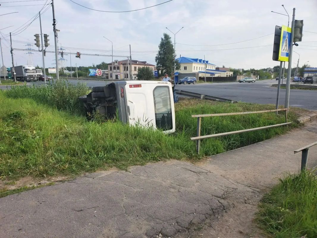 Три пассажира пострадали в ДТП в рейсовом автобусе в Вязниках Три пассажира пострадали в ДТП в рейсовом автобусе в Вязниках