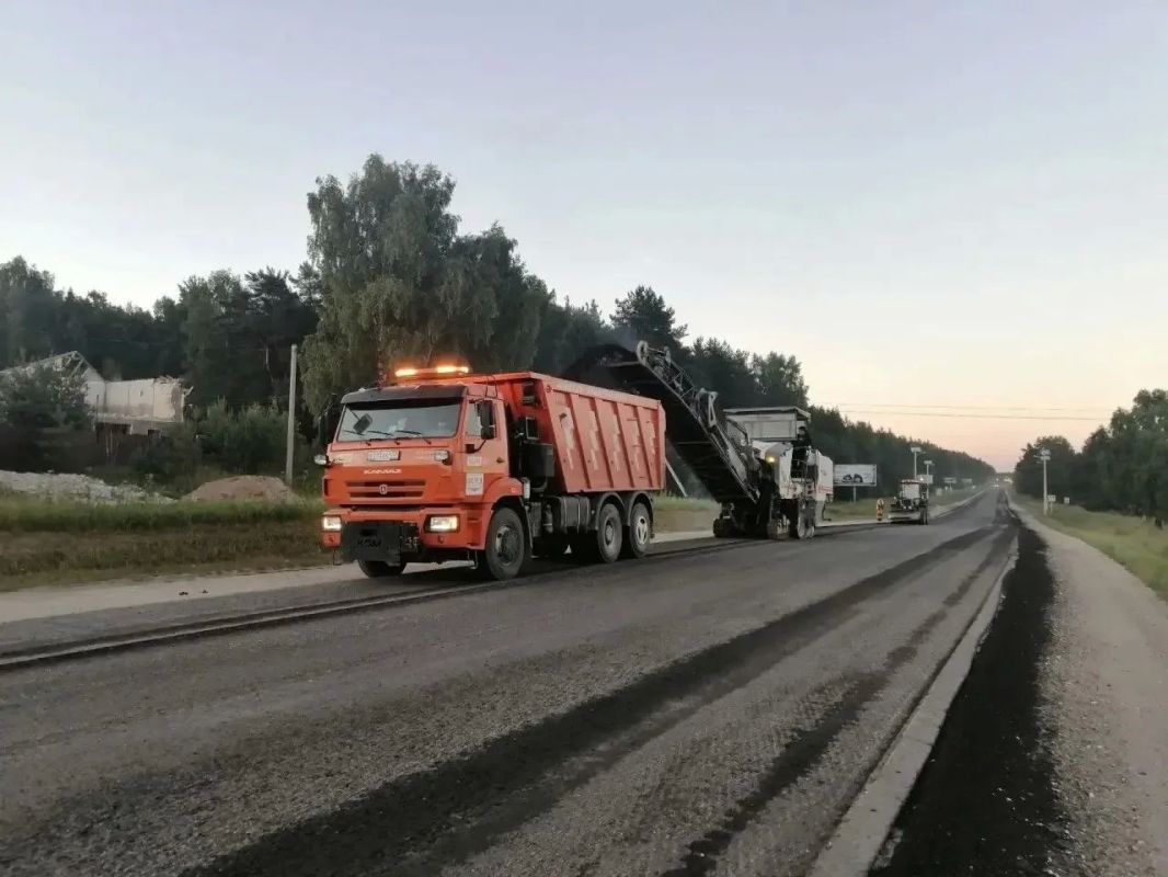 В Ковровском округе обновляют участок дороги от Мелехово до Коврова В Ковровском округе обновляют участок дороги от Мелехово до Коврова