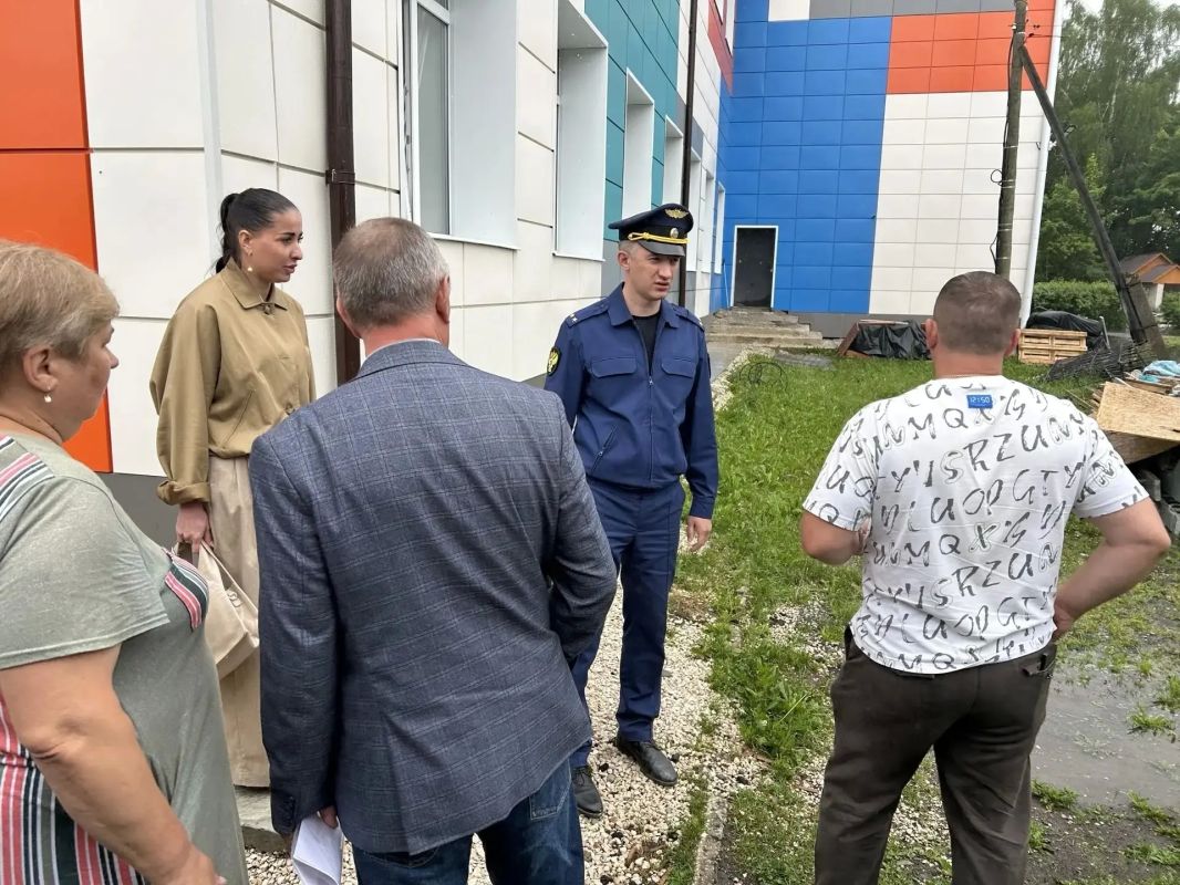В Судогде прокурор района Руслан Аннаев рассказал местному печатному изданию об основных направлениях работы надзорного ведомства В Судогде прокурор района Руслан Аннаев рассказал местному печатному изданию об основных направлениях работы надзорного ведомства