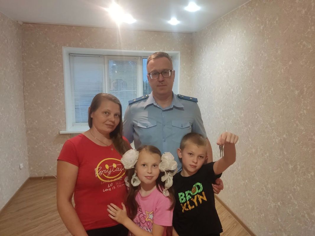 В Судогде прокурор района Руслан Аннаев рассказал местному печатному изданию об основных направлениях работы надзорного ведомства В Судогде прокурор района Руслан Аннаев рассказал местному печатному изданию об основных направлениях работы надзорного ведомства
