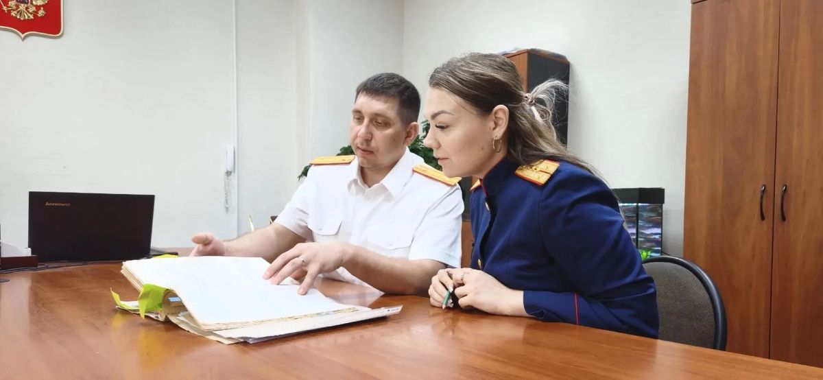 В преддверии Дня сотрудника органов следствия корреспондент МАУ «Редакция газеты «Вперед» встретился с руководителем Петушинского межрайонного следственного отдела СУ СК РФ по Владимирской области Семёном Григорьевым и... В преддверии Дня сотрудника органов следствия корреспондент МАУ «Редакция газеты «Вперед» встретился с руководителем Петушинского межрайонного следственного отдела СУ СК РФ по Владимирской области Семёном Григорьевым и...