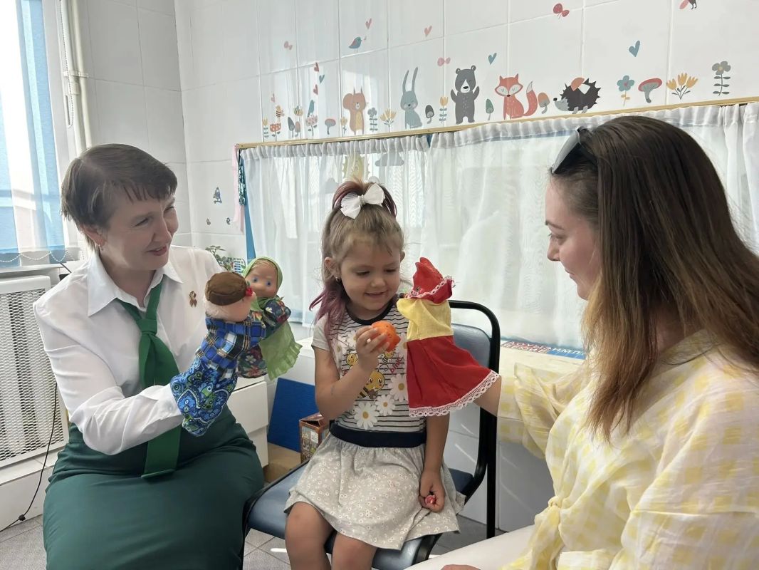На базе отделения Селивановского Семейного МФЦ открыта студия роста «ЛогоТочка» На базе отделения Селивановского Семейного МФЦ открыта студия роста «ЛогоТочка»