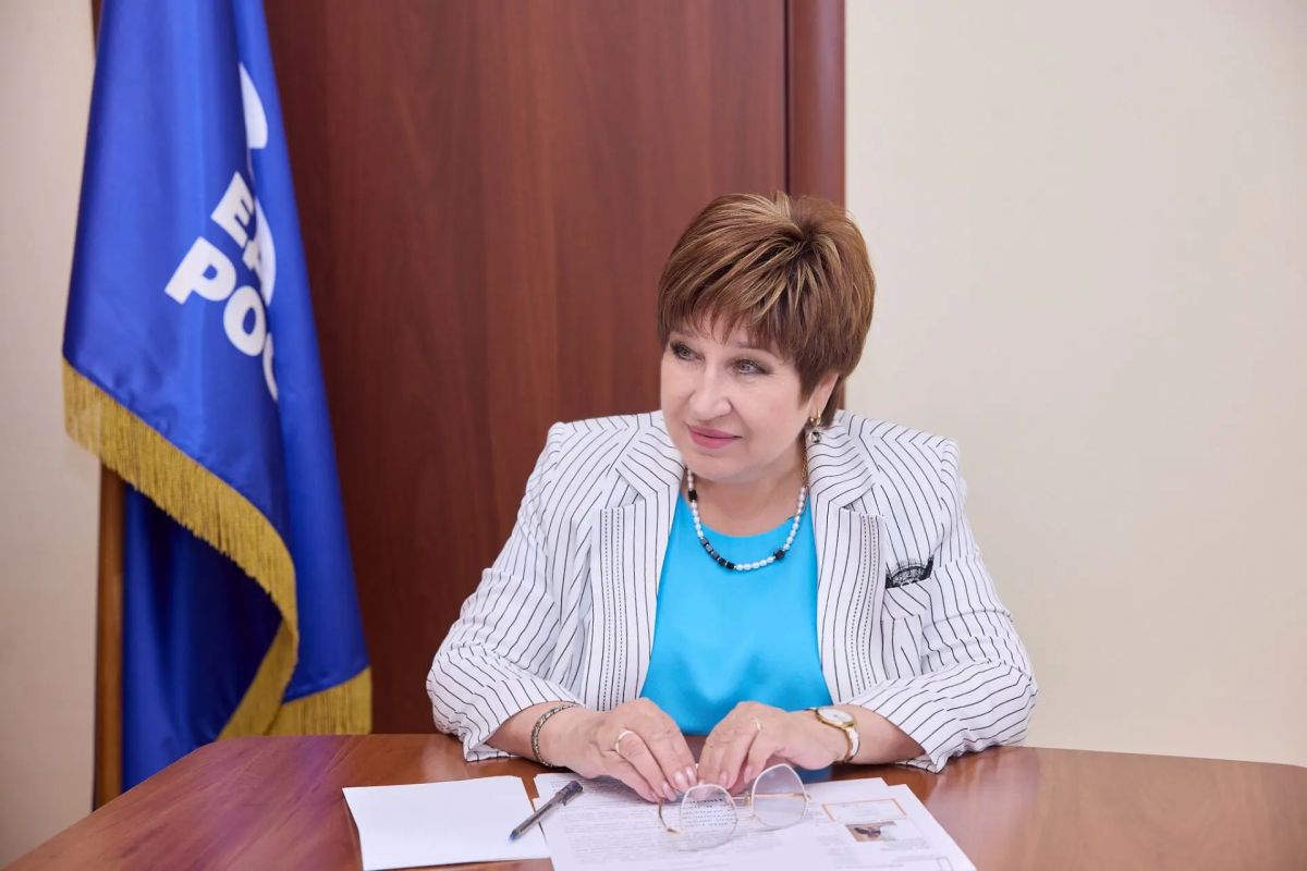 Председатель Законодательного Собрания Владимирской области Ольга Хохлова провела рабочую встречу с председателем совета Владимирской областной общественной организации «Ассоциация родителей детей-инвалидов «Свет» Любовью Кац Председатель Законодательного Собрания Владимирской области Ольга Хохлова провела рабочую встречу с председателем совета Владимирской областной общественной организации «Ассоциация родителей детей-инвалидов «Свет» Любовью Кац