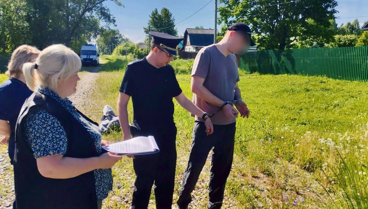 В Александрове перед судом предстанет местный житель по обвинению в убийстве знакомого и незаконном обороте огнестрельного оружия В Александрове перед судом предстанет местный житель по обвинению в убийстве знакомого и незаконном обороте огнестрельного оружия