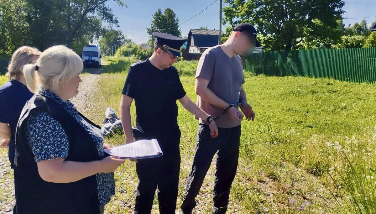 В Александрове перед судом предстанет местный житель по обвинению в убийстве знакомого и незаконном обороте огнестрельного оружия В Александрове перед судом предстанет местный житель по обвинению в убийстве знакомого и незаконном обороте огнестрельного оружия