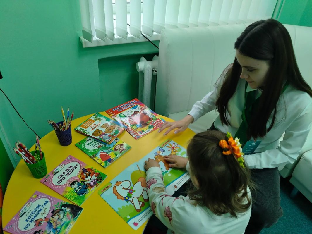 В Селивановском Семейном МФЦ работает один из соцсервисов «Няня в помощь маме» В Селивановском Семейном МФЦ работает один из соцсервисов «Няня в помощь маме»