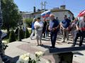 В посёлке Луговой городского округа Покров открыли памятник погибшему участнику СВО Александру Алгалову