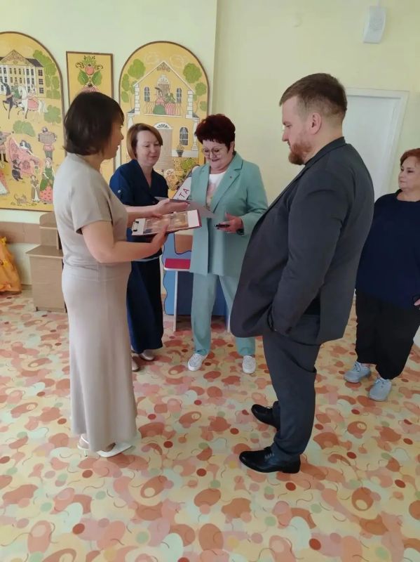 Рабочий визит Министра: ключевые точки развития образования в Кольчугино Рабочий визит Министра: ключевые точки развития образования в Кольчугино