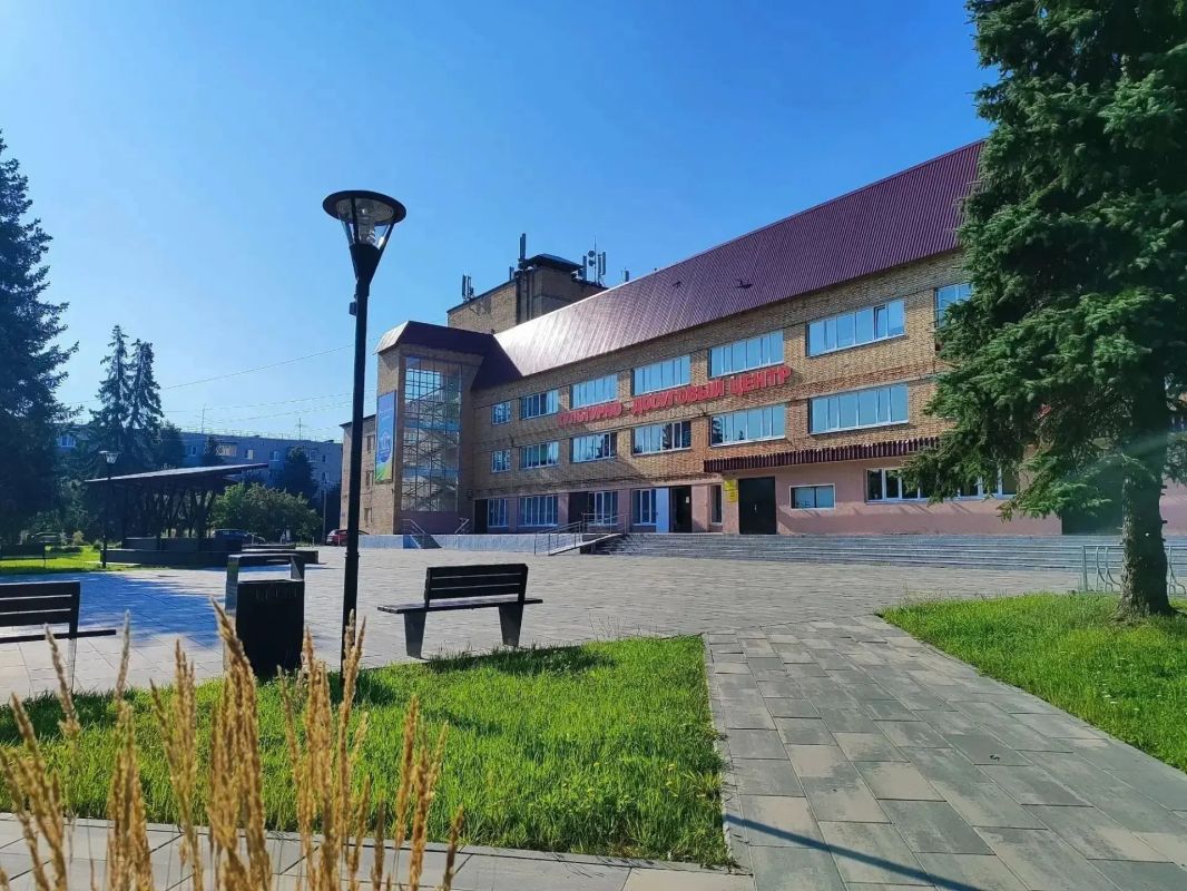 В Вольгинском идет ремонт культурно-досугового центра В Вольгинском идет ремонт культурно-досугового центра