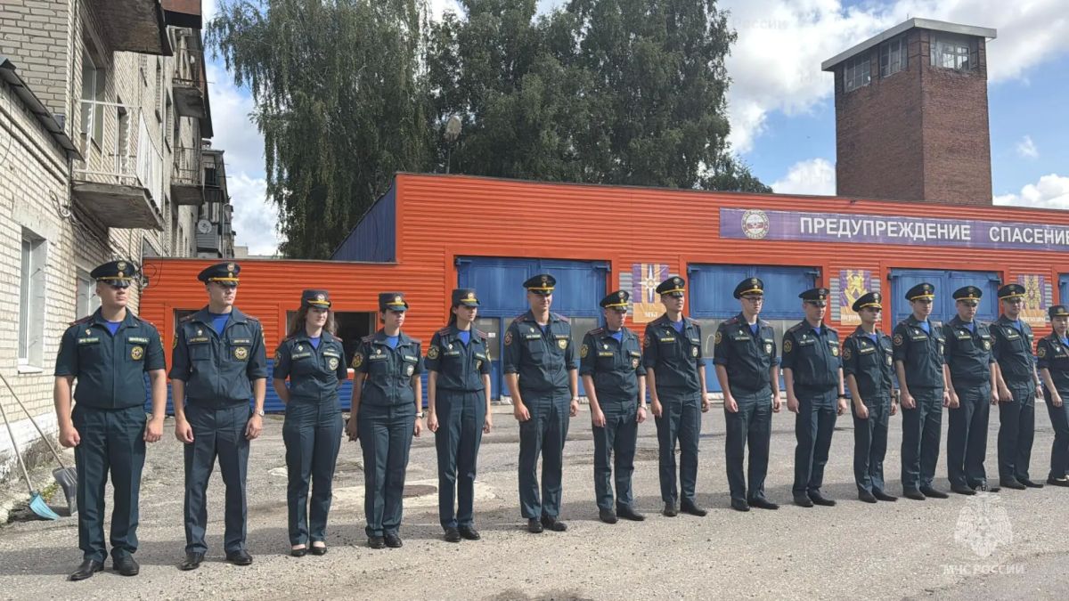 Завершились сборы с выпускниками вузов МЧС России Завершились сборы с выпускниками вузов МЧС России
