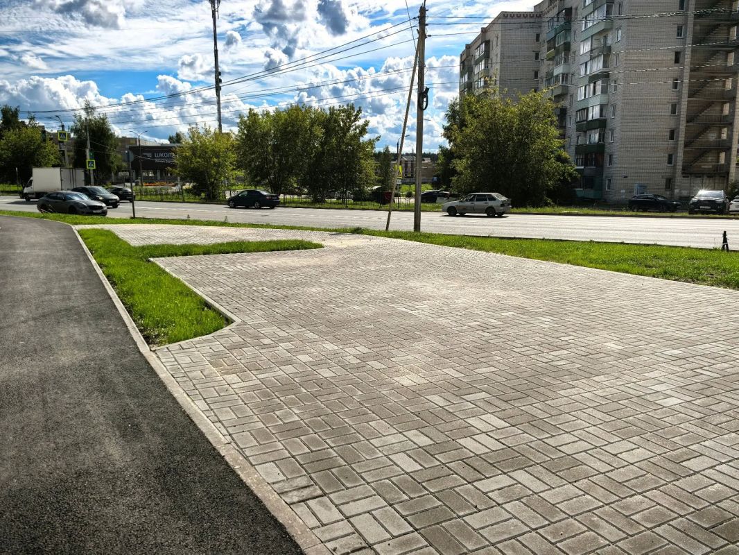 Улица Строителей преображается Улица Строителей преображается