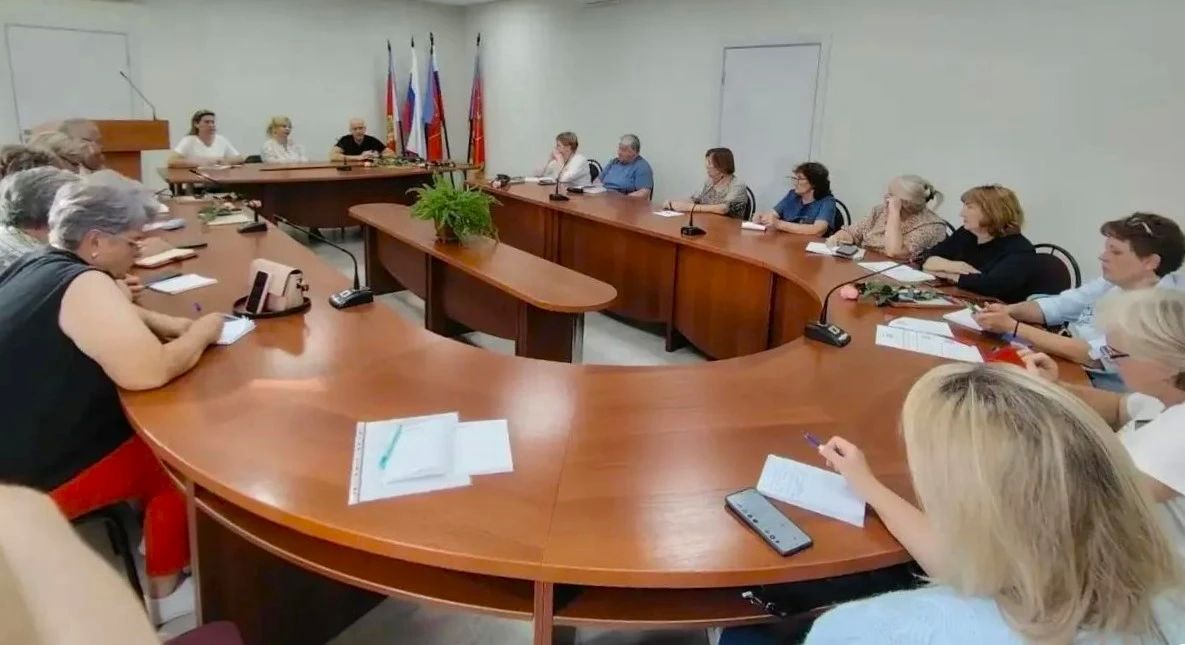 Чтобы выборы-2026 прошли на высоком уровне, более трехсот членов участковых избирательных комиссий Владимирской области начали масштабное обучение Чтобы выборы-2026 прошли на высоком уровне, более трехсот членов участковых избирательных комиссий Владимирской области начали масштабное обучение