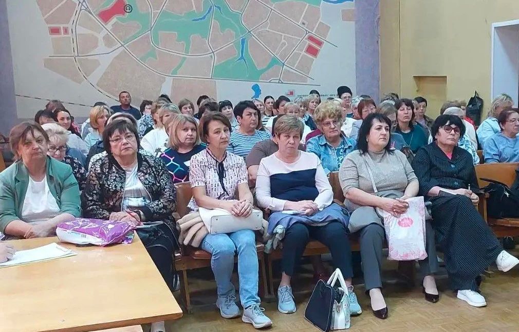 Чтобы выборы-2026 прошли на высоком уровне, более трехсот членов участковых избирательных комиссий Владимирской области начали масштабное обучение Чтобы выборы-2026 прошли на высоком уровне, более трехсот членов участковых избирательных комиссий Владимирской области начали масштабное обучение