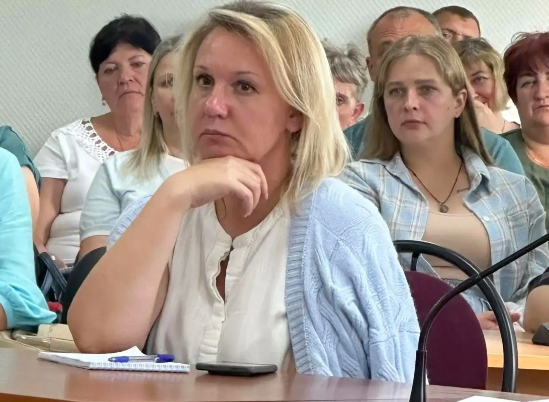 Чтобы выборы-2026 прошли на высоком уровне, более трехсот членов участковых избирательных комиссий Владимирской области начали масштабное обучение Чтобы выборы-2026 прошли на высоком уровне, более трехсот членов участковых избирательных комиссий Владимирской области начали масштабное обучение