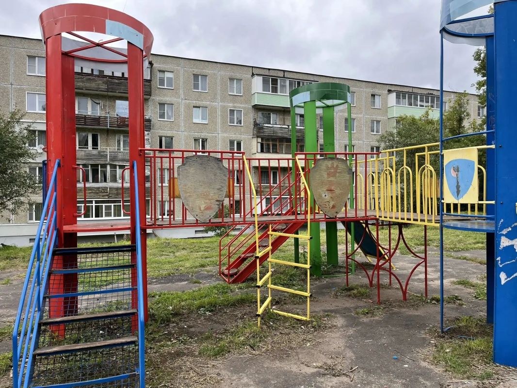 В Кольчугино прокуратура добивается устранения нарушений при содержании детских площадок