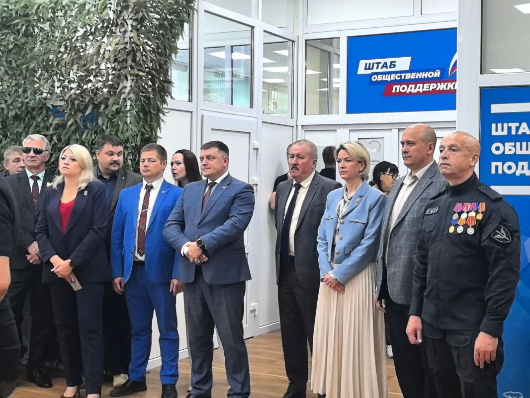 В Коврове на ул. Труда, 4 открыт штаб общественной поддержки партии «Единая Россия» В Коврове на ул. Труда, 4 открыт штаб общественной поддержки партии «Единая Россия»