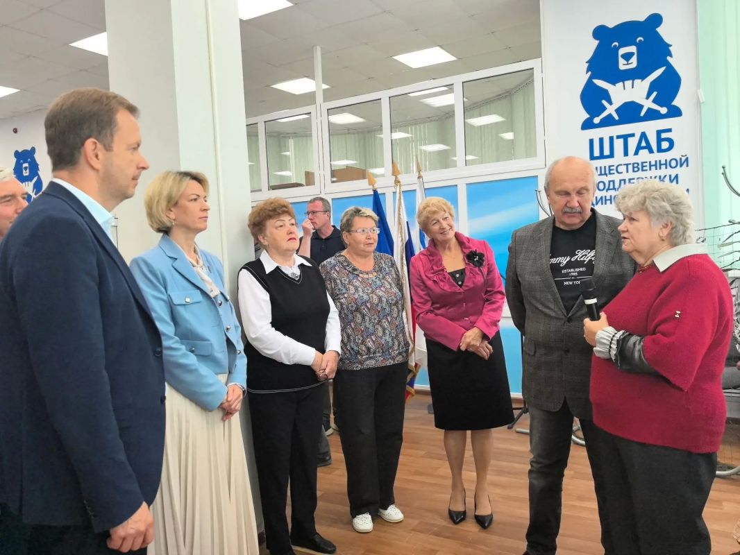 В Коврове на ул. Труда, 4 открыт штаб общественной поддержки партии «Единая Россия» В Коврове на ул. Труда, 4 открыт штаб общественной поддержки партии «Единая Россия»