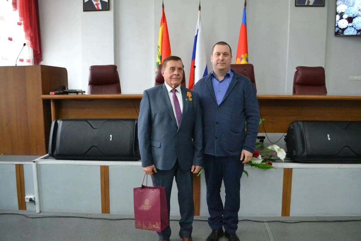 Почётному гражданину Гороховца Владимиру Маслову - 80 лет! Почётному гражданину Гороховца Владимиру Маслову - 80 лет!