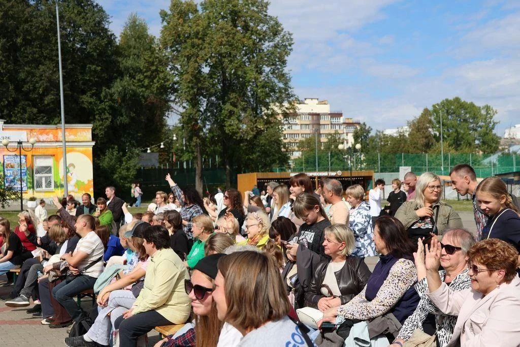 Традиционный владимирский фестиваль культур и традиций проходит в Центральном парке культуры и отдыха Традиционный владимирский фестиваль культур и традиций проходит в Центральном парке культуры и отдыха