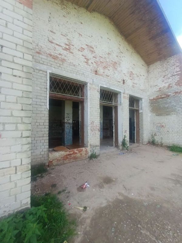 Суздальская межрайонная прокуратура добивается ограничения доступа детей и подростков в аварийное здание Суздальская межрайонная прокуратура добивается ограничения доступа детей и подростков в аварийное здание