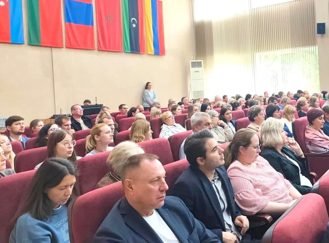 В рамках проекта «ИнформУИК» члены избирательных комиссий Владимирской области информируют избирателей там, где им удобно – дома и на работе В рамках проекта «ИнформУИК» члены избирательных комиссий Владимирской области информируют избирателей там, где им удобно – дома и на работе