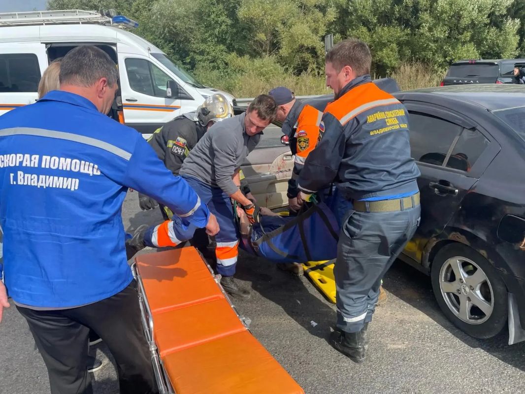 Четыре человека пострадали в ДТП на повороте на Оргтруд Четыре человека пострадали в ДТП на повороте на Оргтруд
