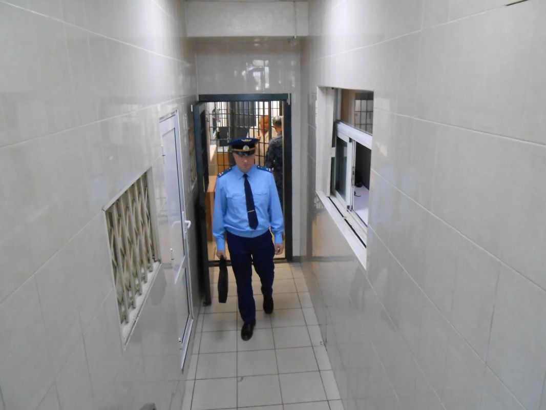 Владимирский прокурор по надзору за соблюдением законов в исправительных учреждениях Алексей Корсаков провел проверку во Владимирском централе Владимирский прокурор по надзору за соблюдением законов в исправительных учреждениях Алексей Корсаков провел проверку во Владимирском централе