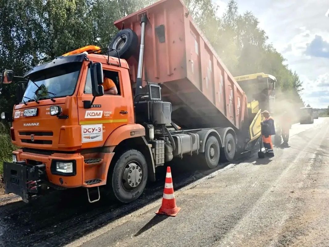 Новое дорожное покрытие на дороге Сеньково-Никологоры-Степанцево-Симонцево в Вязниковском округе Новое дорожное покрытие на дороге Сеньково-Никологоры-Степанцево-Симонцево в Вязниковском округе