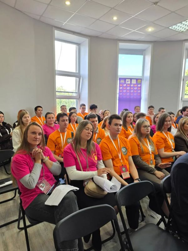 В Гороховце стартовал областной форум-интенсив «Клуб гостеприимной молодёжи»! В Гороховце стартовал областной форум-интенсив «Клуб гостеприимной молодёжи»!