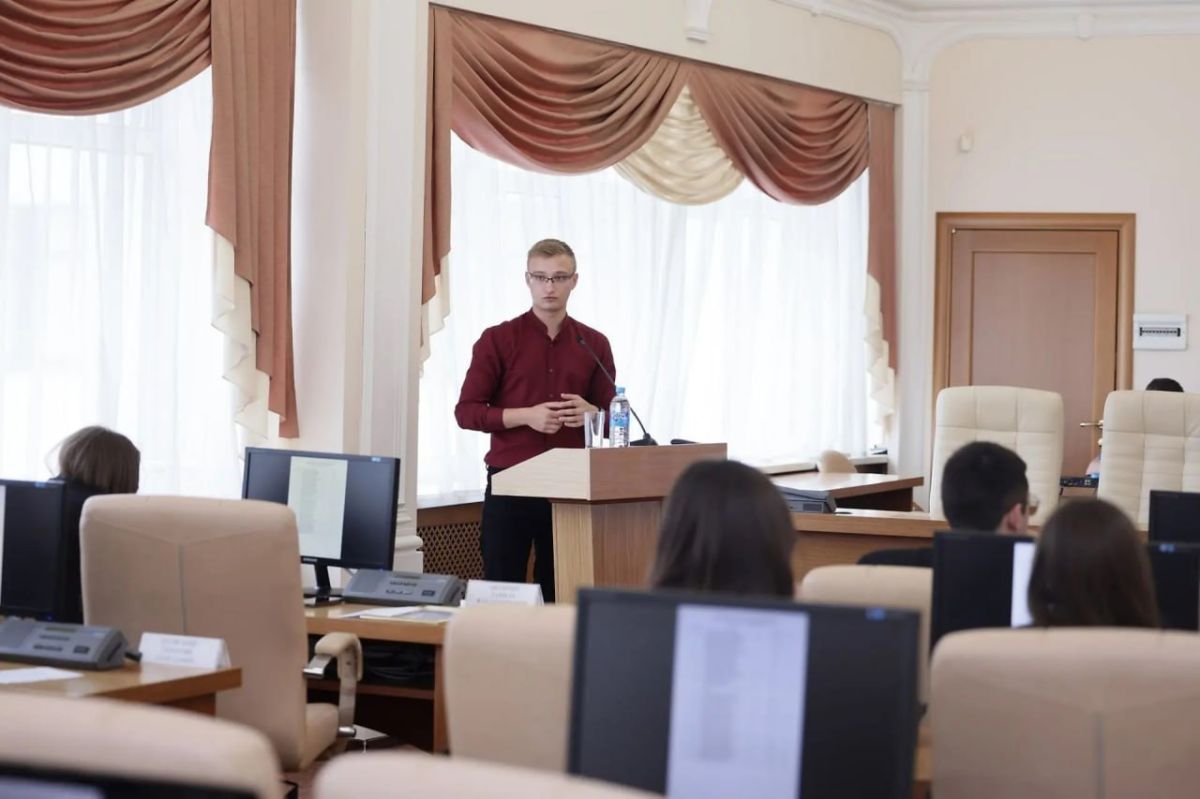 Заместитель председателя комитета по местному самоуправлению и административно-территориальному устройству Александр Захаров принял участие в заседании Молодёжной думы восьмого созыва при Законодательном Собрании... Заместитель председателя комитета по местному самоуправлению и административно-территориальному устройству Александр Захаров принял участие в заседании Молодёжной думы восьмого созыва при Законодательном Собрании...