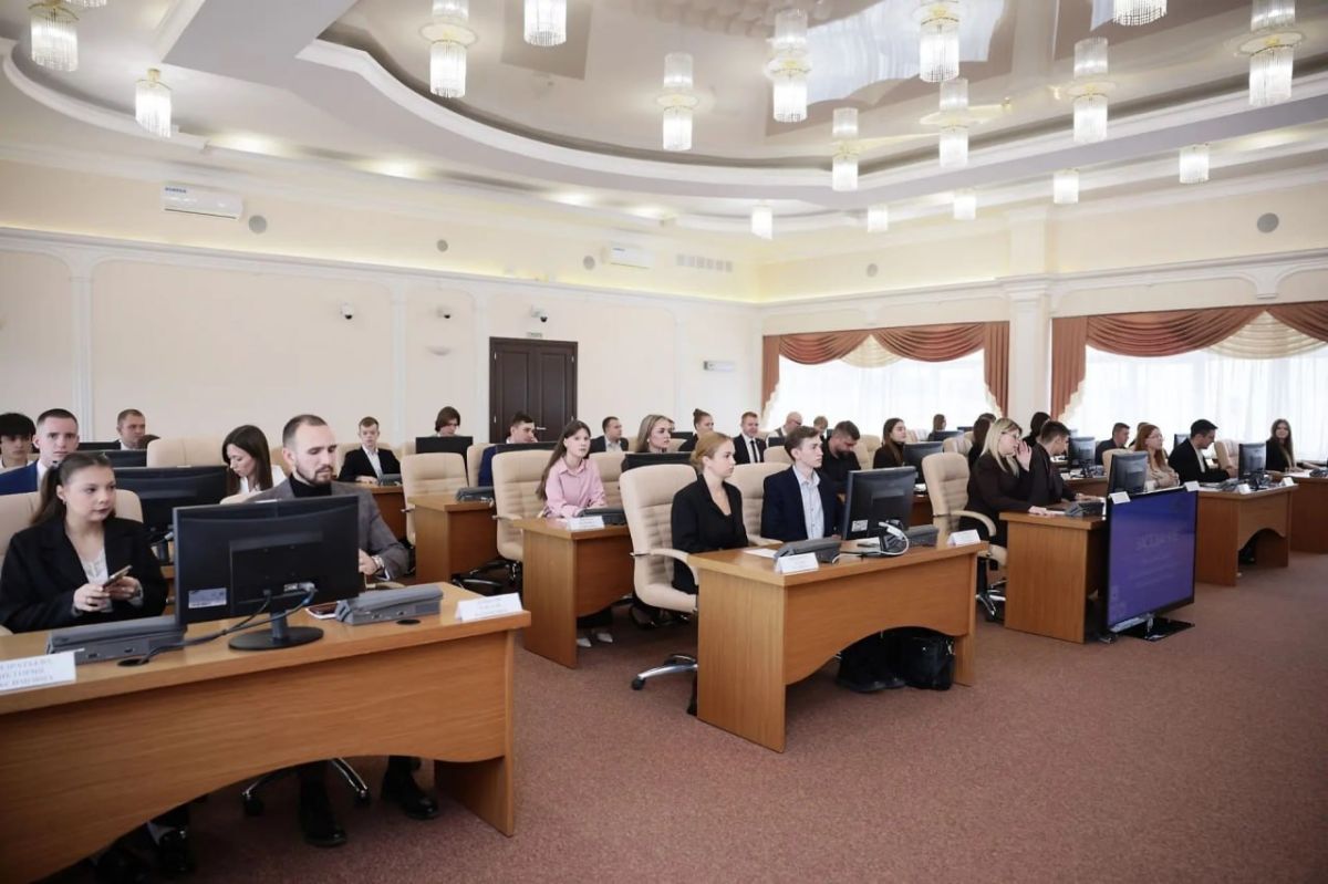 Заместитель председателя комитета по местному самоуправлению и административно-территориальному устройству Александр Захаров принял участие в заседании Молодёжной думы восьмого созыва при Законодательном Собрании... Заместитель председателя комитета по местному самоуправлению и административно-территориальному устройству Александр Захаров принял участие в заседании Молодёжной думы восьмого созыва при Законодательном Собрании...