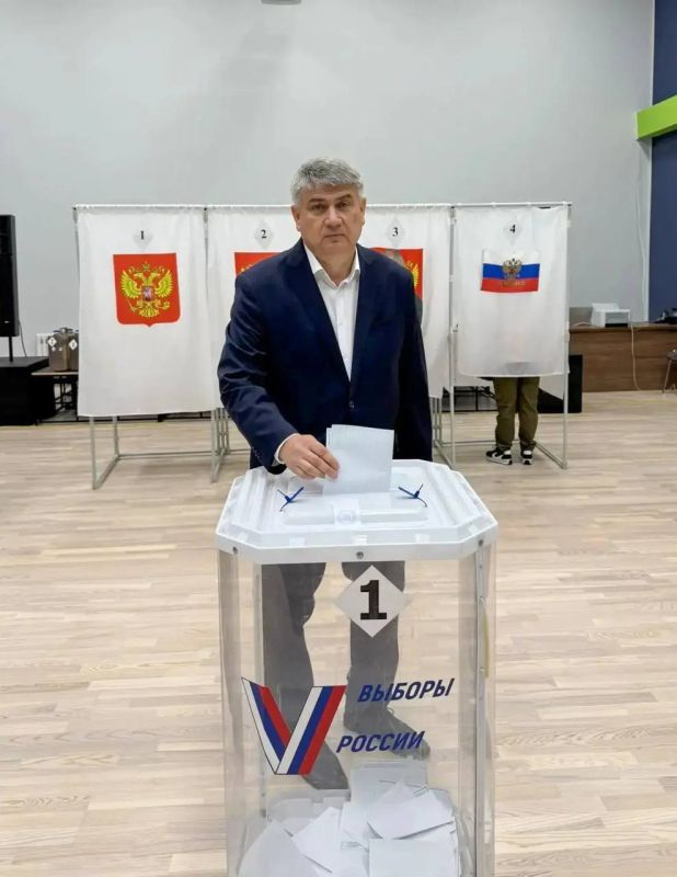 Главы муниципалитетов и округов региона проголосовали на выборах в Госдуму Главы муниципалитетов и округов региона проголосовали на выборах в Госдуму