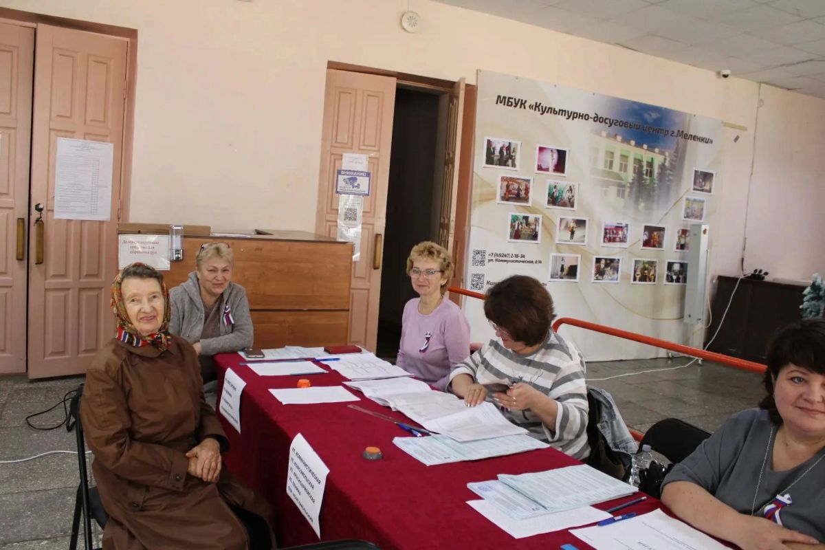 В Суздальском, Меленковском, Кольчугинском округах на участках многолюдно В Суздальском, Меленковском, Кольчугинском округах на участках многолюдно