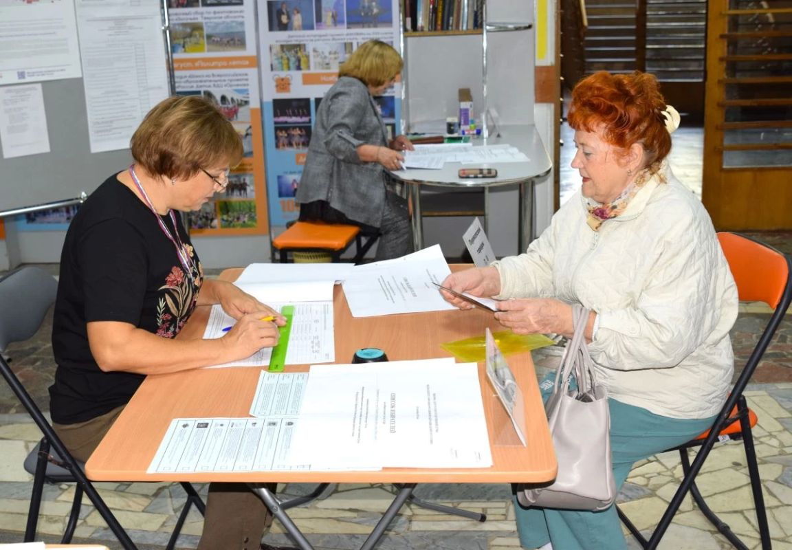 Первый день голосования начался Первый день голосования начался