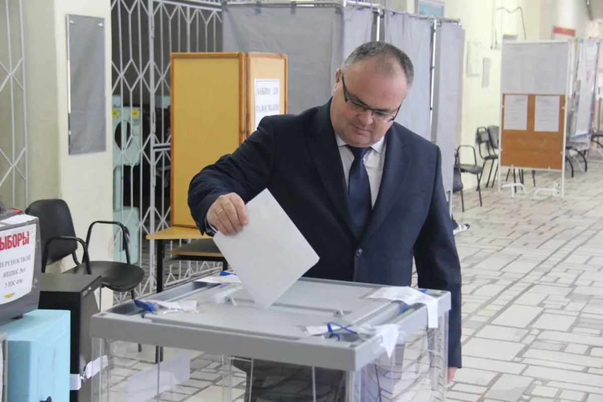Главы муниципалитетов и округов региона проголосовали на выборах в Госдуму Главы муниципалитетов и округов региона проголосовали на выборах в Госдуму