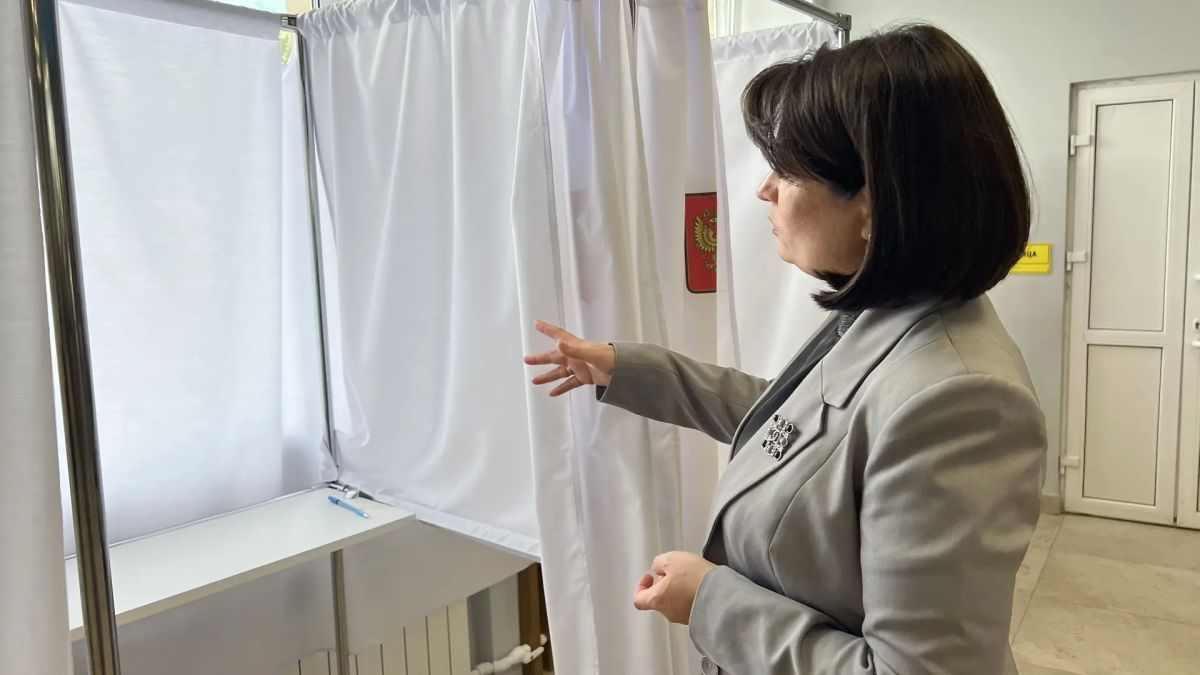 Вместе с Анатолием Анниным проверили избирательные участки в Вязниках Вместе с Анатолием Анниным проверили избирательные участки в Вязниках