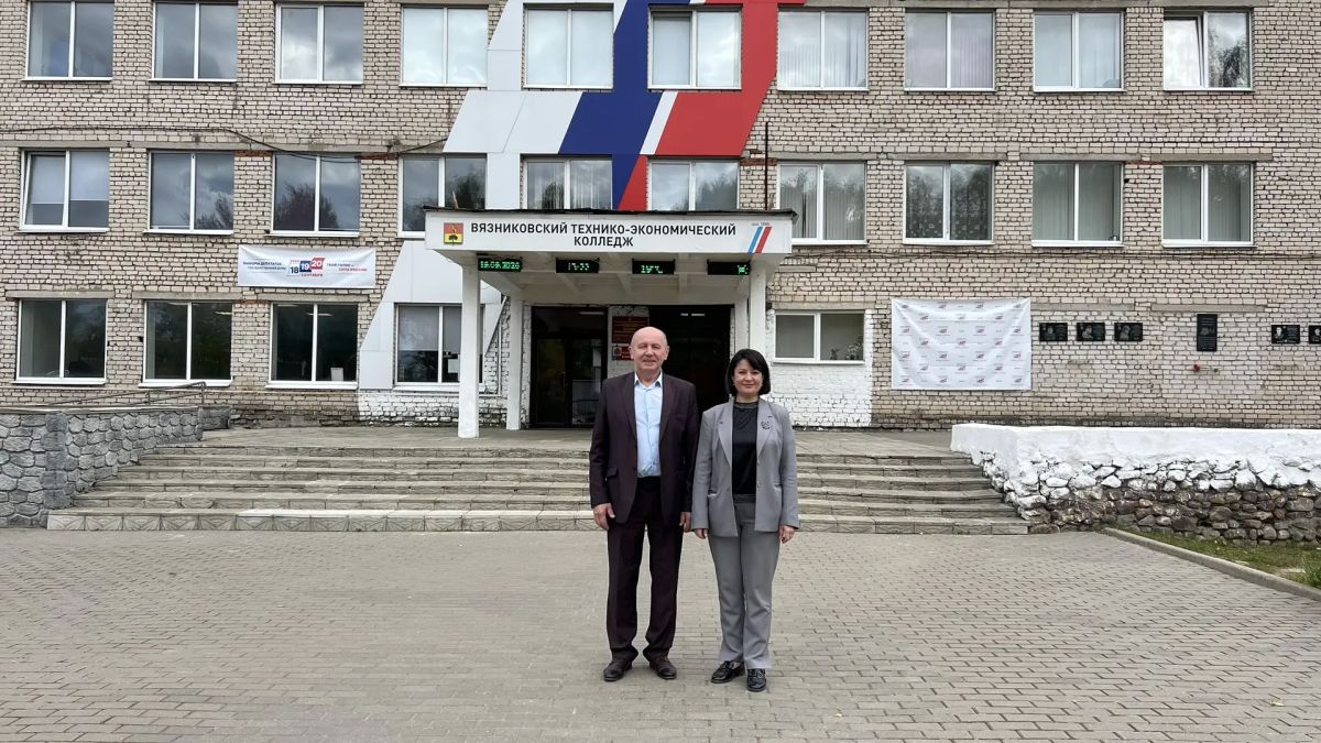 Вместе с Анатолием Анниным проверили избирательные участки в Вязниках Вместе с Анатолием Анниным проверили избирательные участки в Вязниках