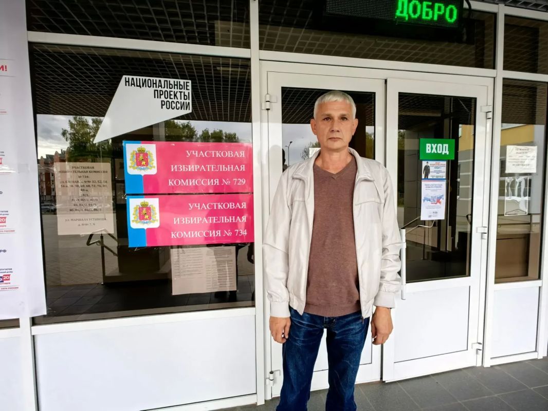 Голосуют ветераны СВО.. Одними из первых проголосовали на выборах деутатов Государственной Думы ветераны СВО Дмитрий Фаронов, Сергей Зайцев, Виталий Коленков Голосуют ветераны СВО.. Одними из первых проголосовали на выборах деутатов Государственной Думы ветераны СВО Дмитрий Фаронов, Сергей Зайцев, Виталий Коленков