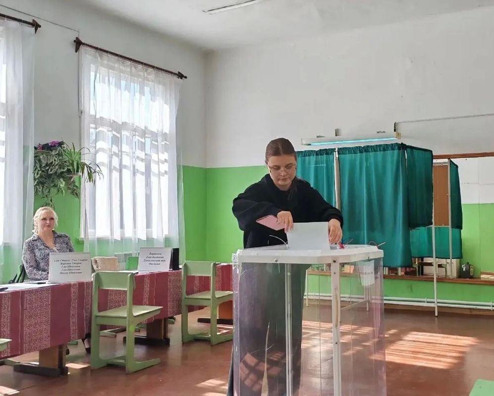 Помню, как дедушка всегда говорил: «Даже если кажется, что от тебя ничего не зависит, твой долг — пойти и сделать выбор Помню, как дедушка всегда говорил: «Даже если кажется, что от тебя ничего не зависит, твой долг — пойти и сделать выбор