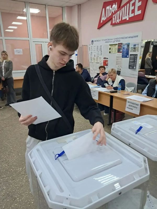 Каждый из нас занят своими делами, но есть моменты, когда нужно действовать вместе Каждый из нас занят своими делами, но есть моменты, когда нужно действовать вместе
