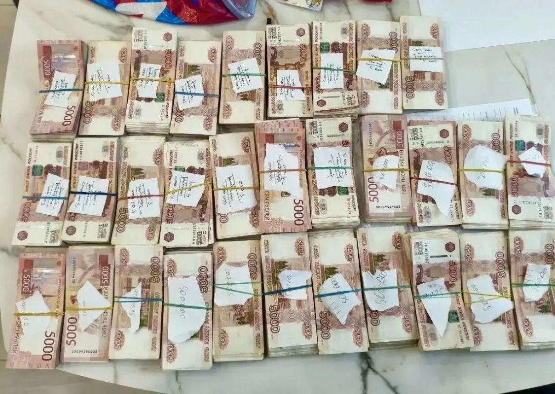 Видеокомментарий старшего помощника руководителя следственного управления СК России по Владимирской области Евгении Гориной и оперативные фото по уголовному делу о производстве контрафактной продукции для сна с... Видеокомментарий старшего помощника руководителя следственного управления СК России по Владимирской области Евгении Гориной и оперативные фото по уголовному делу о производстве контрафактной продукции для сна с...